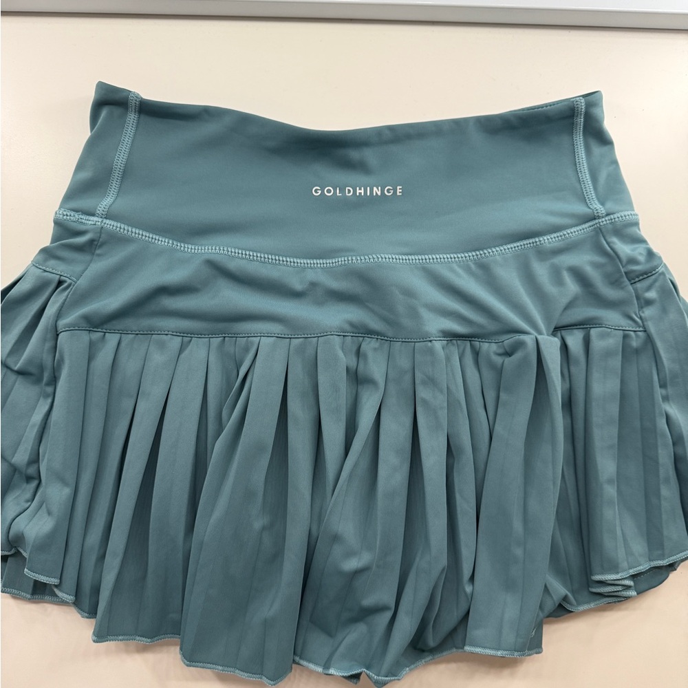 Gold hinge skirt